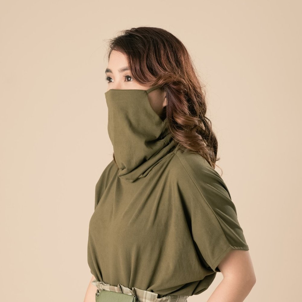 Women shirt with mask attached